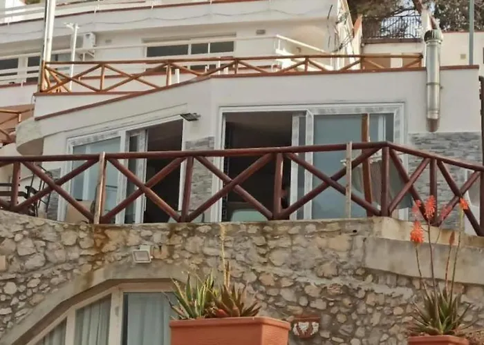 Mare E Cielo פורטיצ'לו